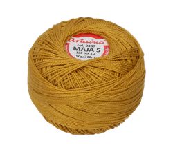 Háčkovacia priadza Maja 5 50 g - 0337