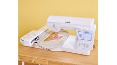 Vyšívací stroj Brother NV880E veľkosti XL