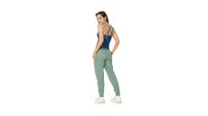 Strih Burda 5765 - Funkčný top, športové tielko, podprsenkový top