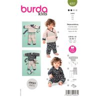 Strih Burda 9257 - Zavinovacie tričko, tepláčky, čelenka a capáčky