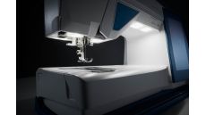 Šijací a vyšívací stroj Husqvarna Designer Sapphire 85 veľkosti XXL + vyšívacia jednotka