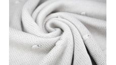 Svetrovina s bodkami - biela