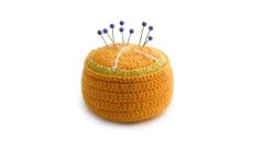 Háčkovaný ihelníček a závažie 2v1, Prym Love, 6 cm, "Pomaranč"