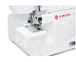 Overlock Singer SE017 - rozbalené