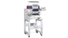 Priemyselný vyšívací stroj TEXI 1501 TS PREMIUM O s čiapkovým rámčekom a stojanom